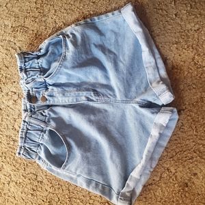 Lightwash Denim High-waisted shorts